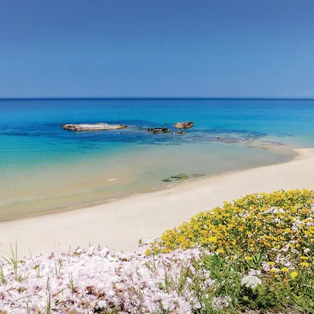 Дом отдыха 2 Bedroom Lovely In Costa Rei Muravera-ca-